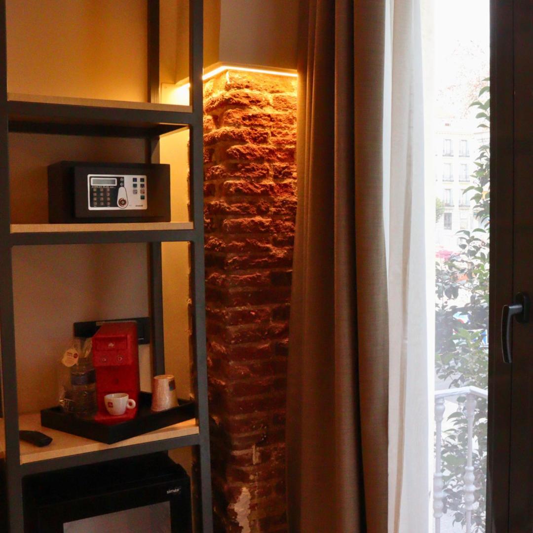 Hostal La Rua-Montera Madrid Buitenkant foto
